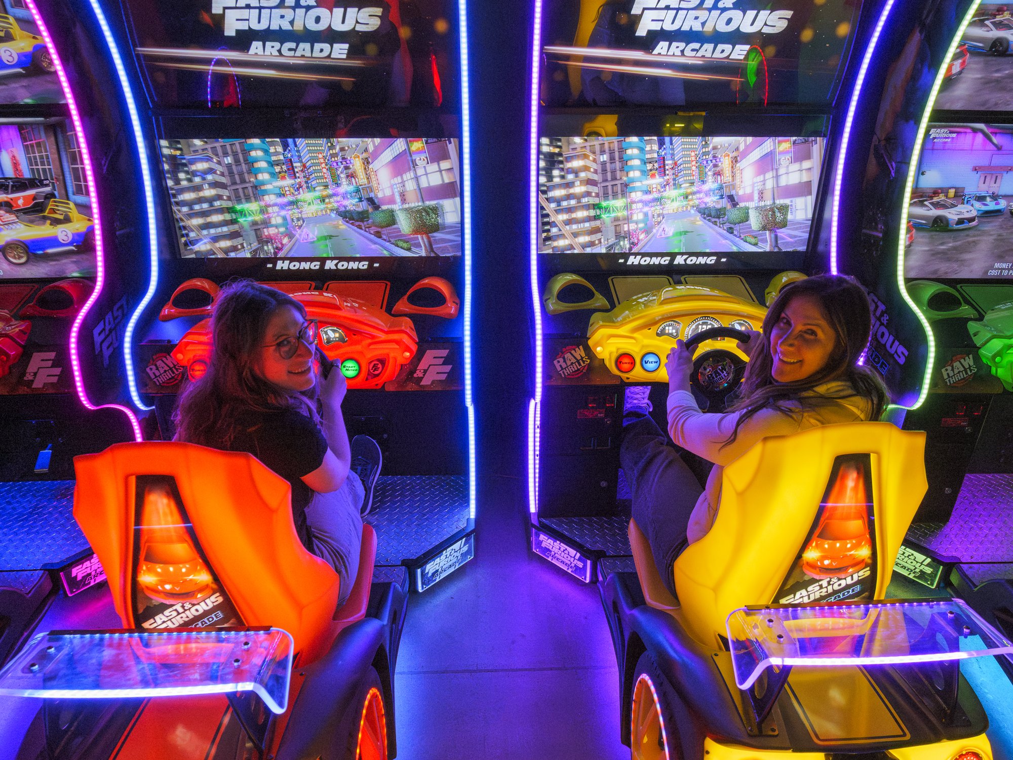 20250306redvan1up-20